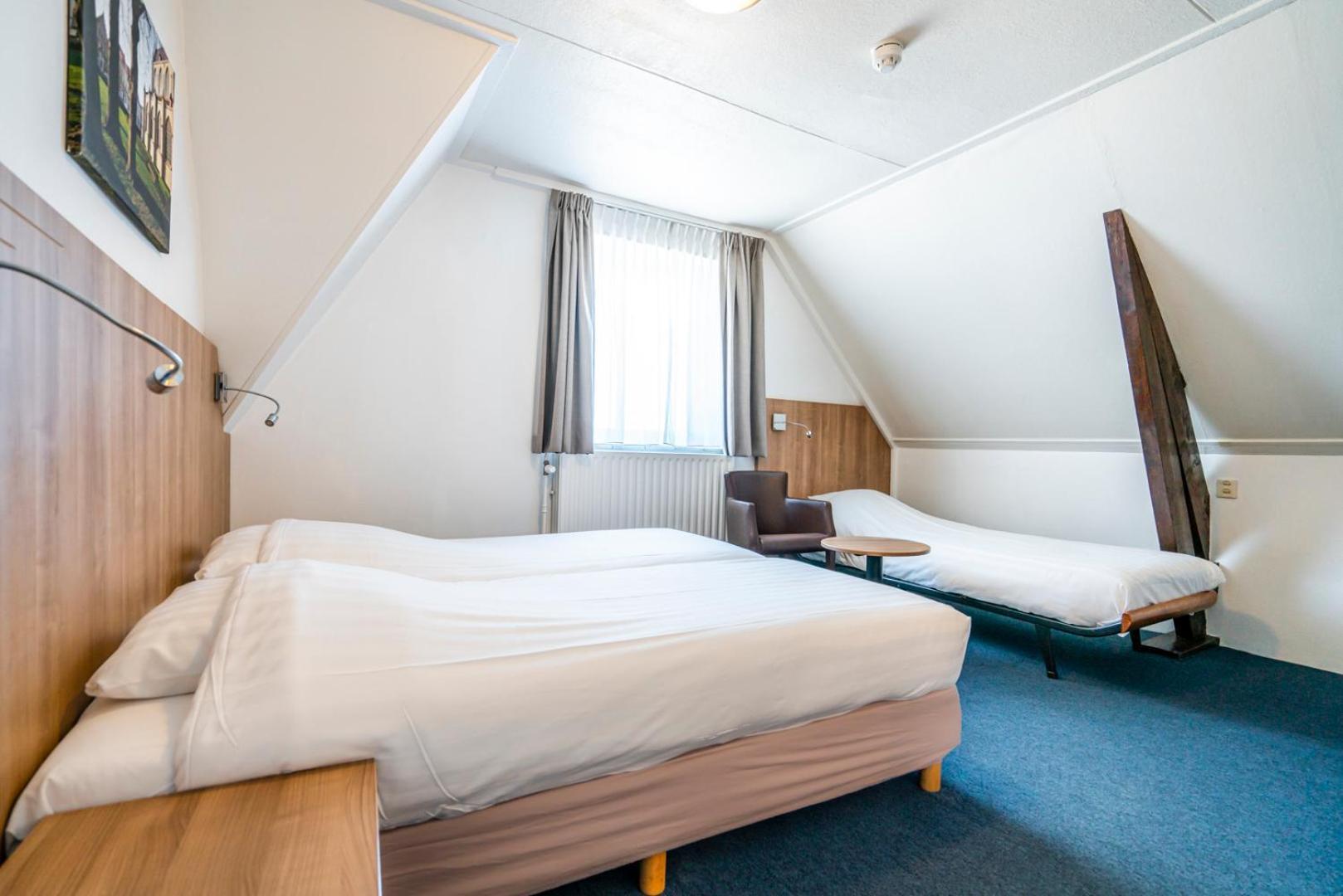 Hotel 훌스트 외부 사진