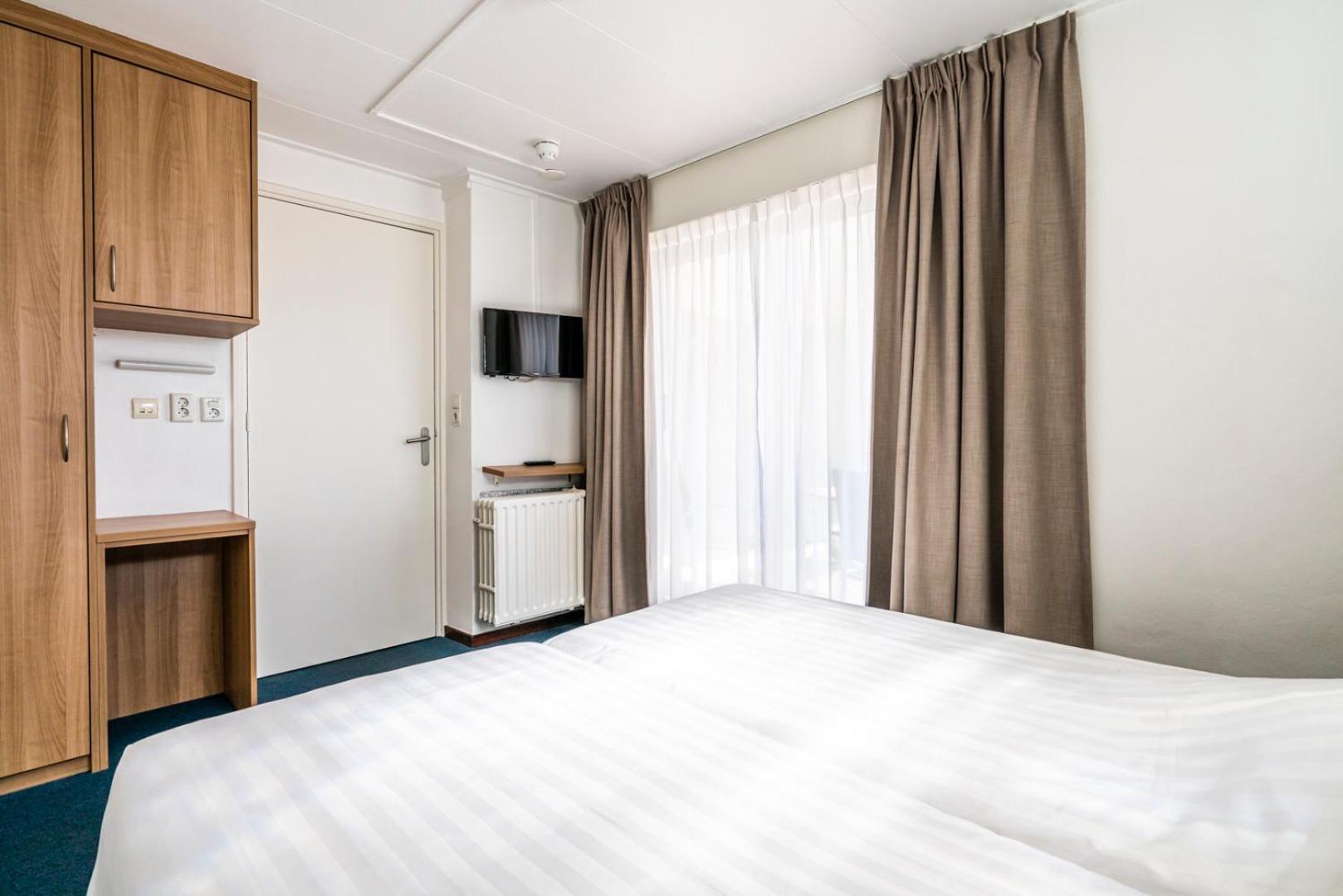 Hotel 훌스트 외부 사진