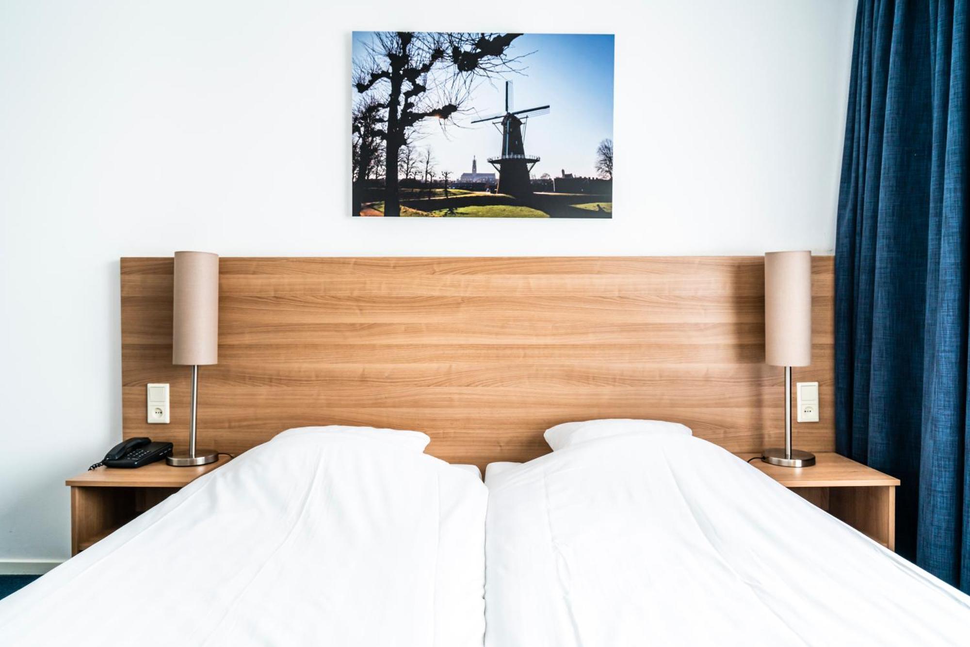 Hotel 훌스트 외부 사진